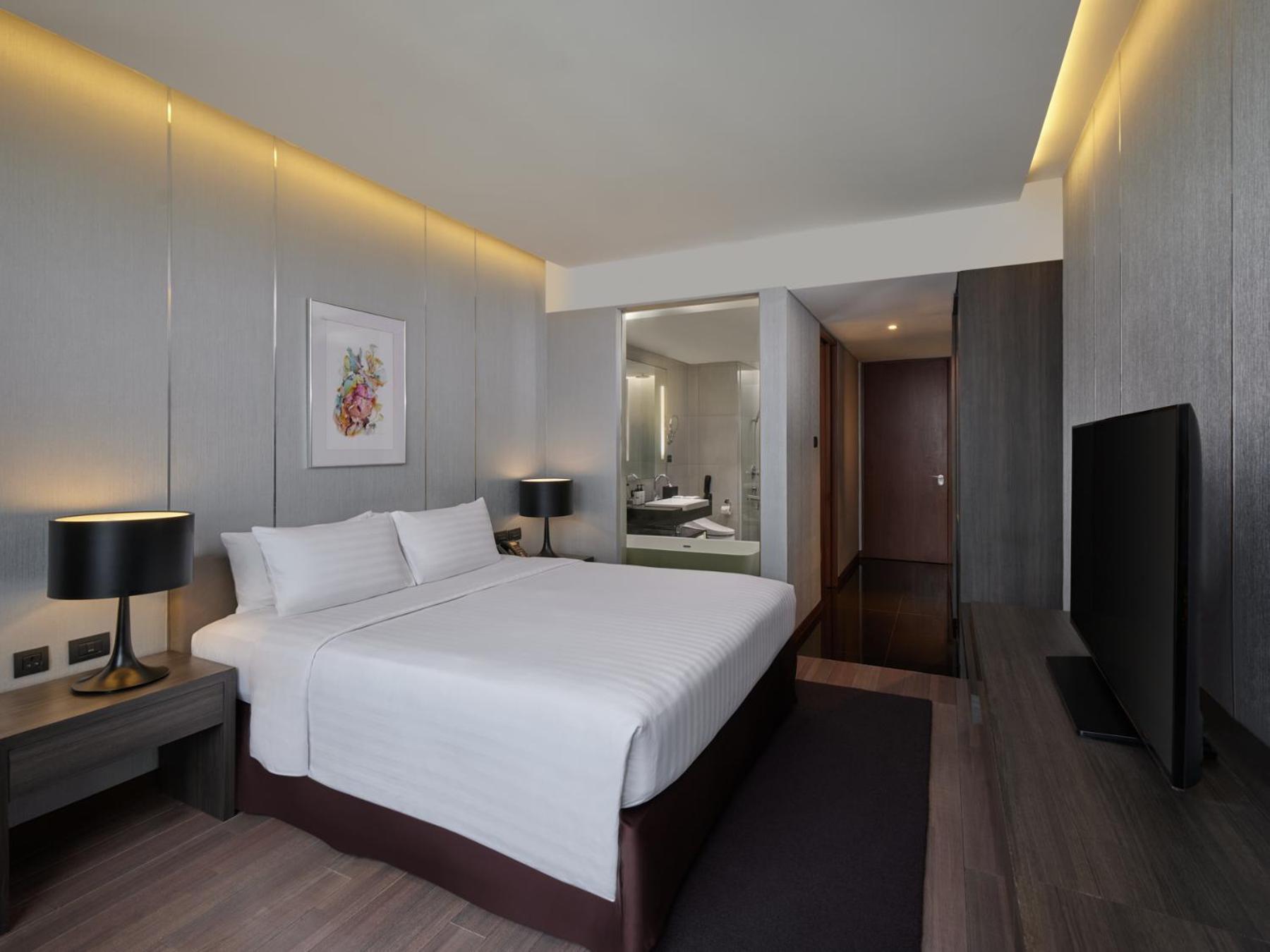 Amara Bangkok Hotel Exterior photo Deluxe Room